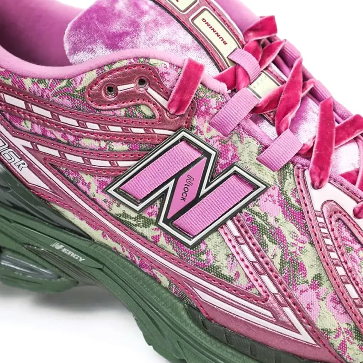 Джак Харлоу представя първата си колаборация с New Balance